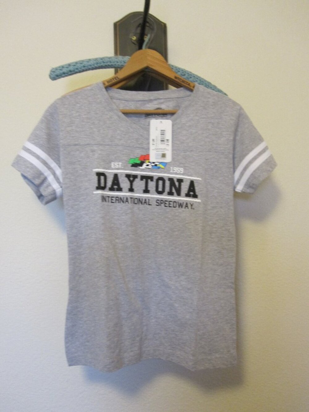 Daytona NASCAR Racing Licensed Varsity Graphic Tee Grey M